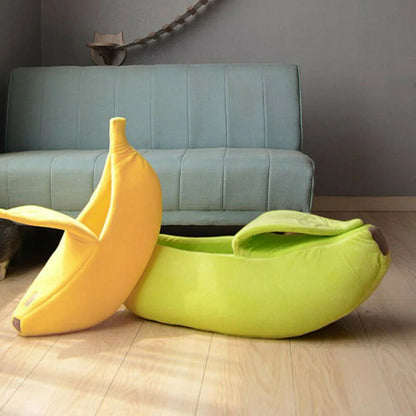 Cozy Banana Bed – Soft, Cute & Comfy!